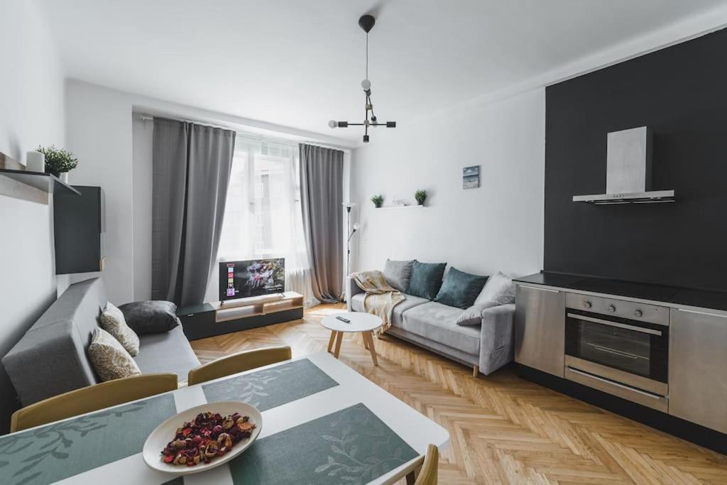 Dlouha Hemingway Appartement *