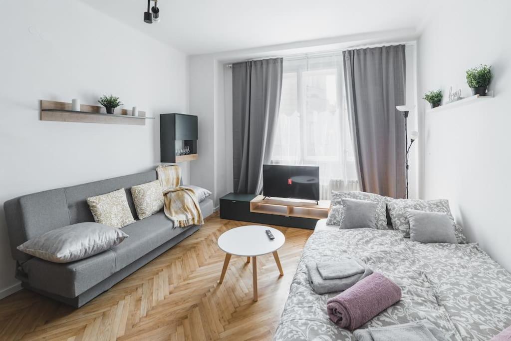 Dlouha Hemingway Apartment Prag